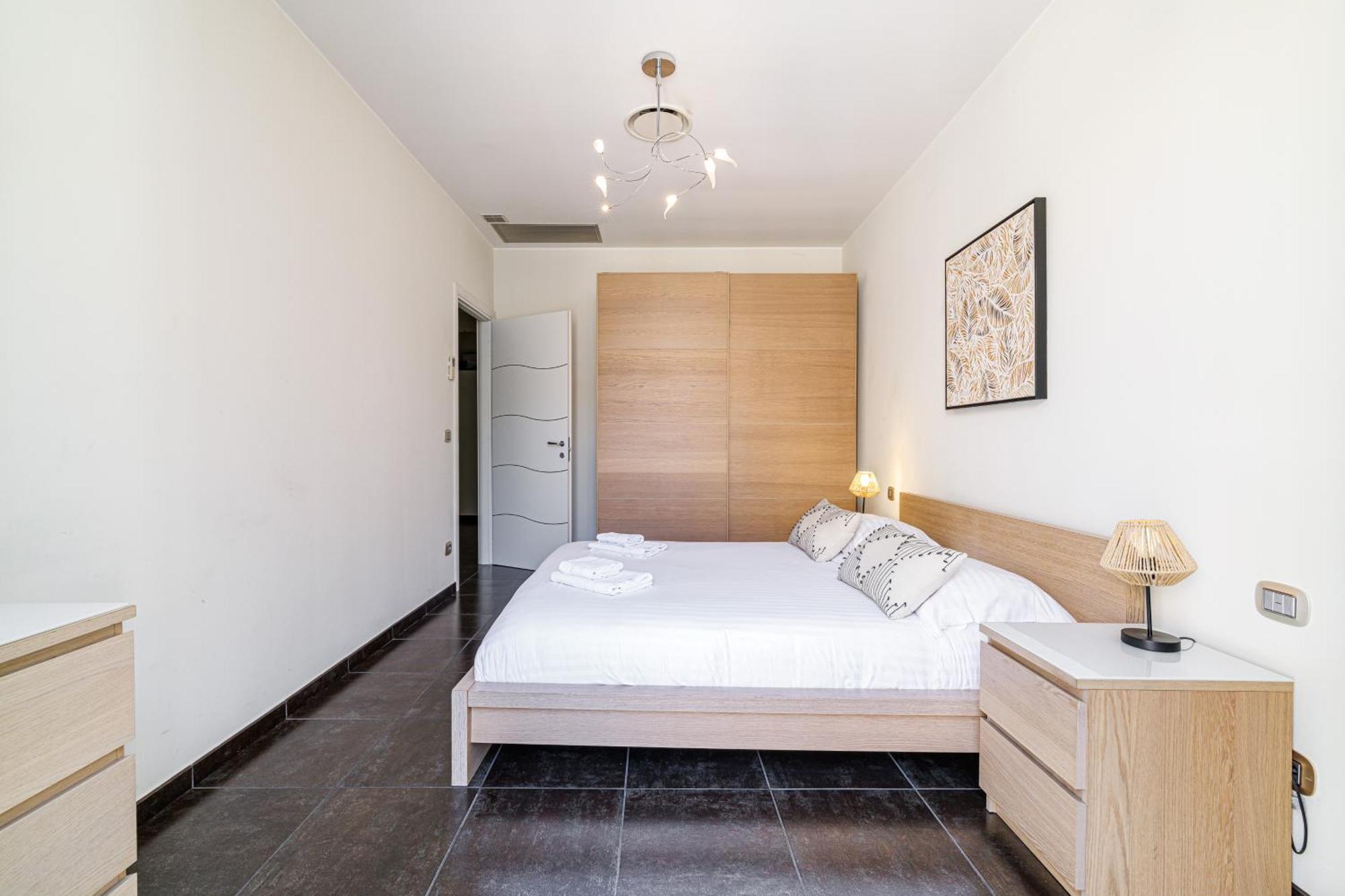 Le Saint Charles-Parking-Climatisation-Centre Ville Mentone Esterno foto